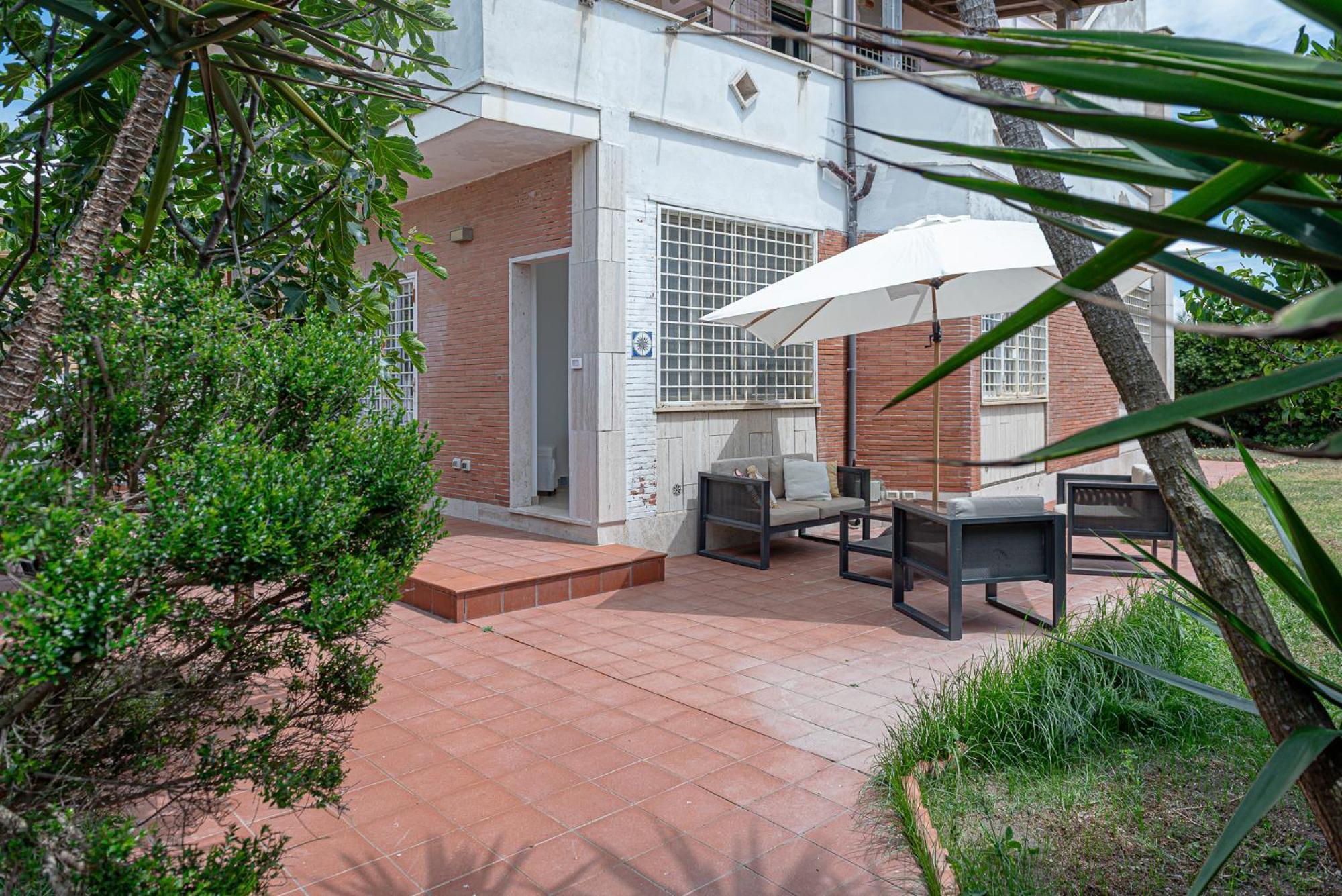 Villino Dei Coralli ลิโด ดิ ออสเตีย ภายนอก รูปภาพ