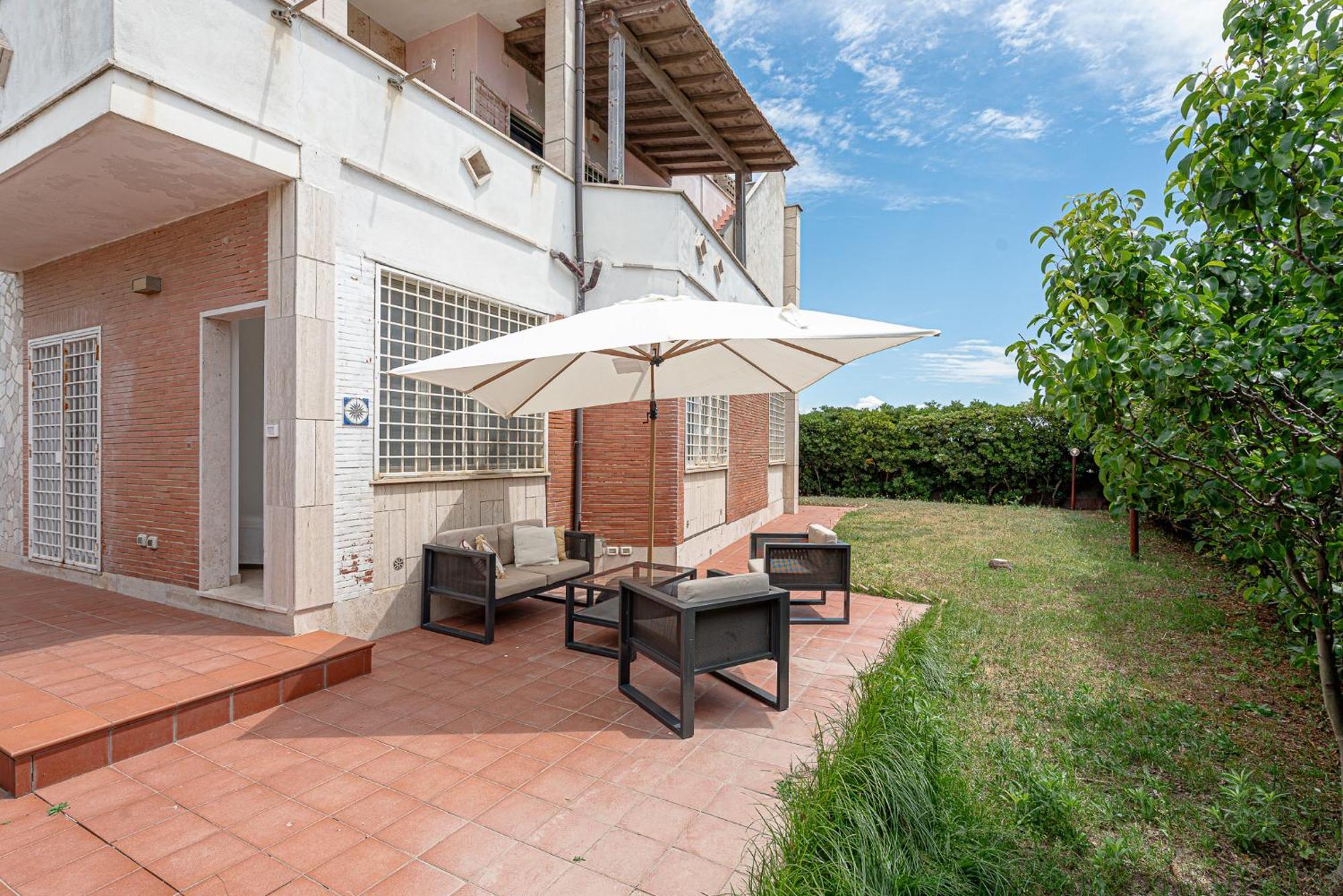 Villino Dei Coralli ลิโด ดิ ออสเตีย ภายนอก รูปภาพ